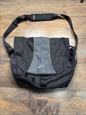 Nike Black and Gray Messenger Bag with Shoulder Strap